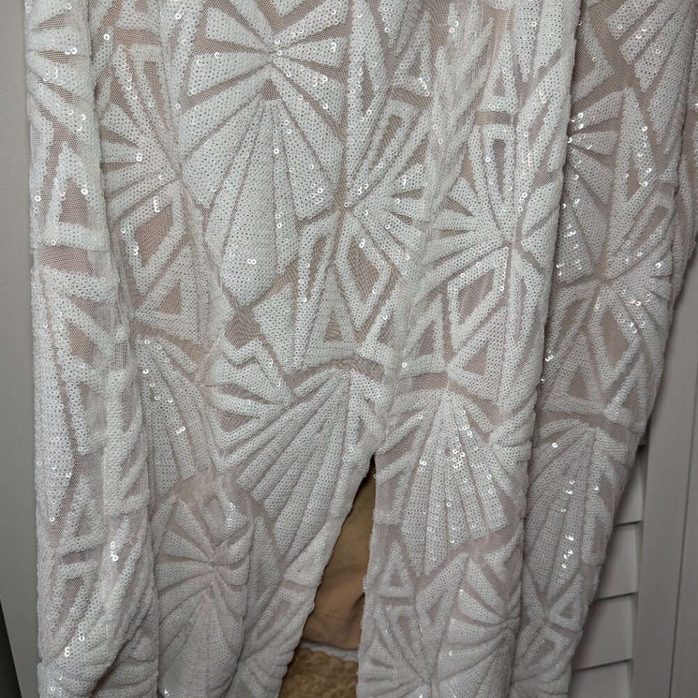 Dress the Population Emery White Sequined Scoop Back Midi Dress - Picture 7 of 9